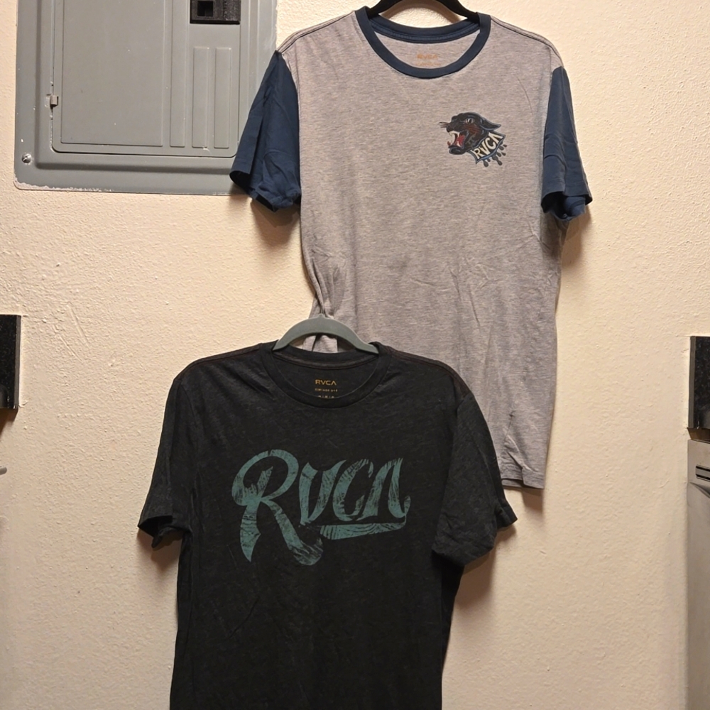 Bundle of 2, RVCA gray tshirts, Men's Size Medium
